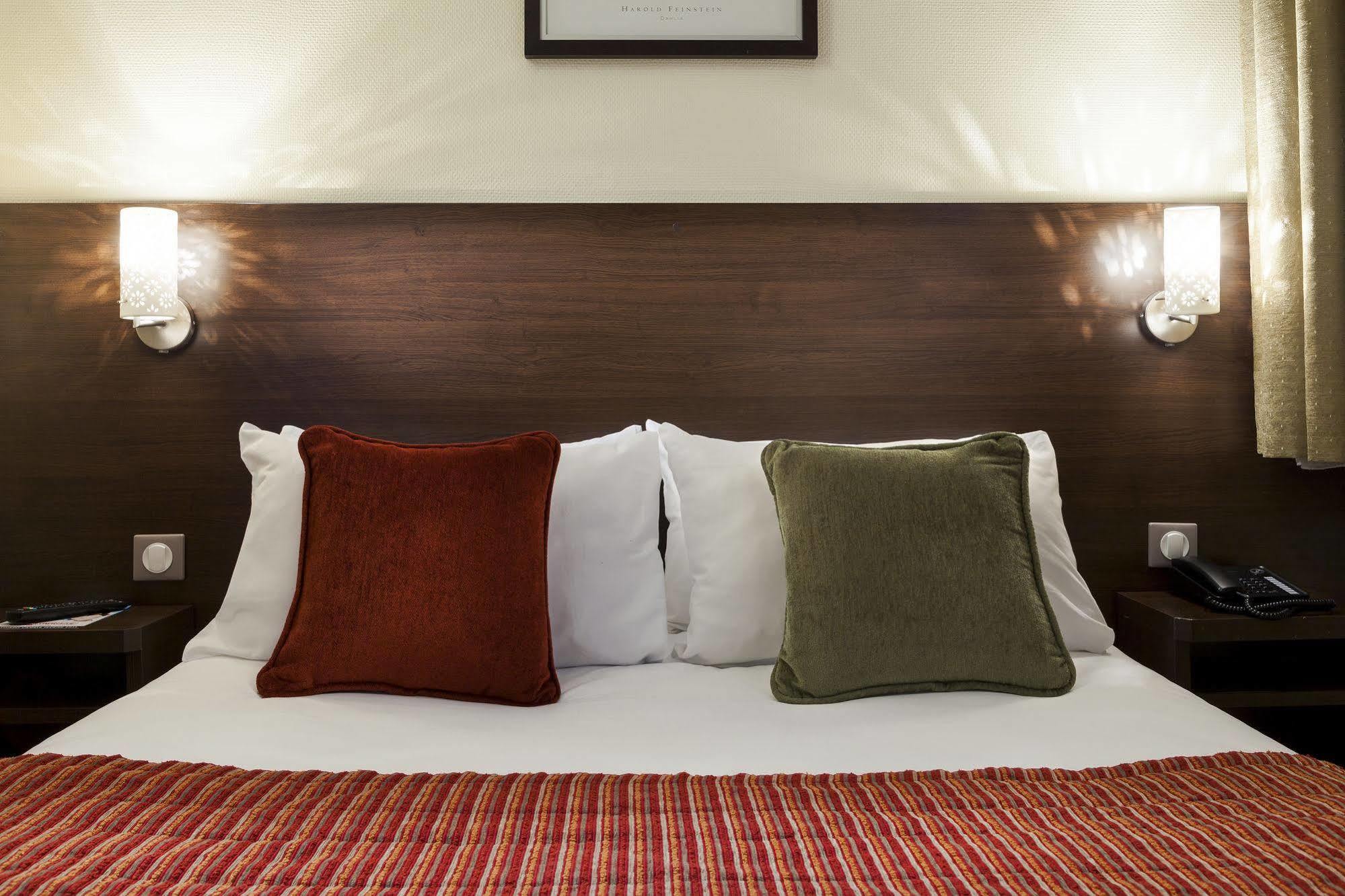 The Originals City, Hotel Paris Sud, Orly-Draveil Екстер'єр фото
